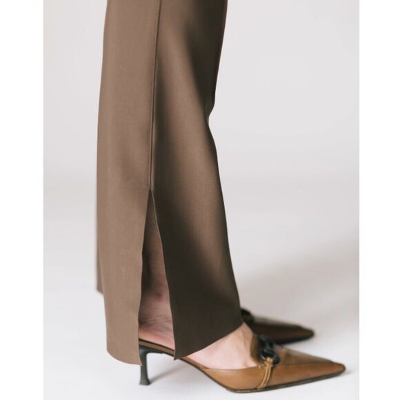 NWT epoque evolution | Jet Set Flare In Dark Brown (Size 6) - Picture 11 of 12